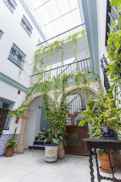 Apartamentos Suites Santa Cruz | Sevilla | Photos 4